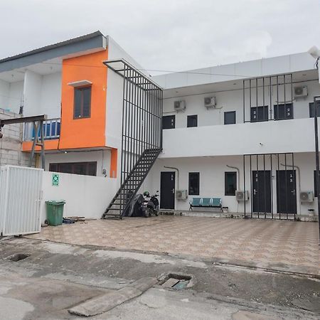 Reddoorz At Sani Guest House Balikpapan Екстериор снимка
