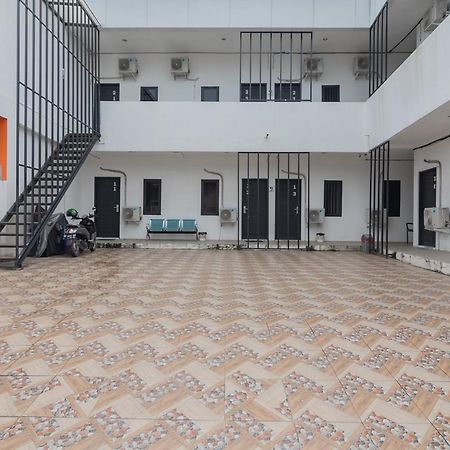 Reddoorz At Sani Guest House Balikpapan Екстериор снимка