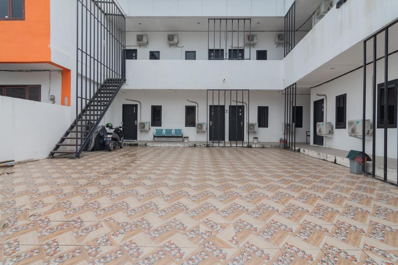 Reddoorz At Sani Guest House Balikpapan Екстериор снимка