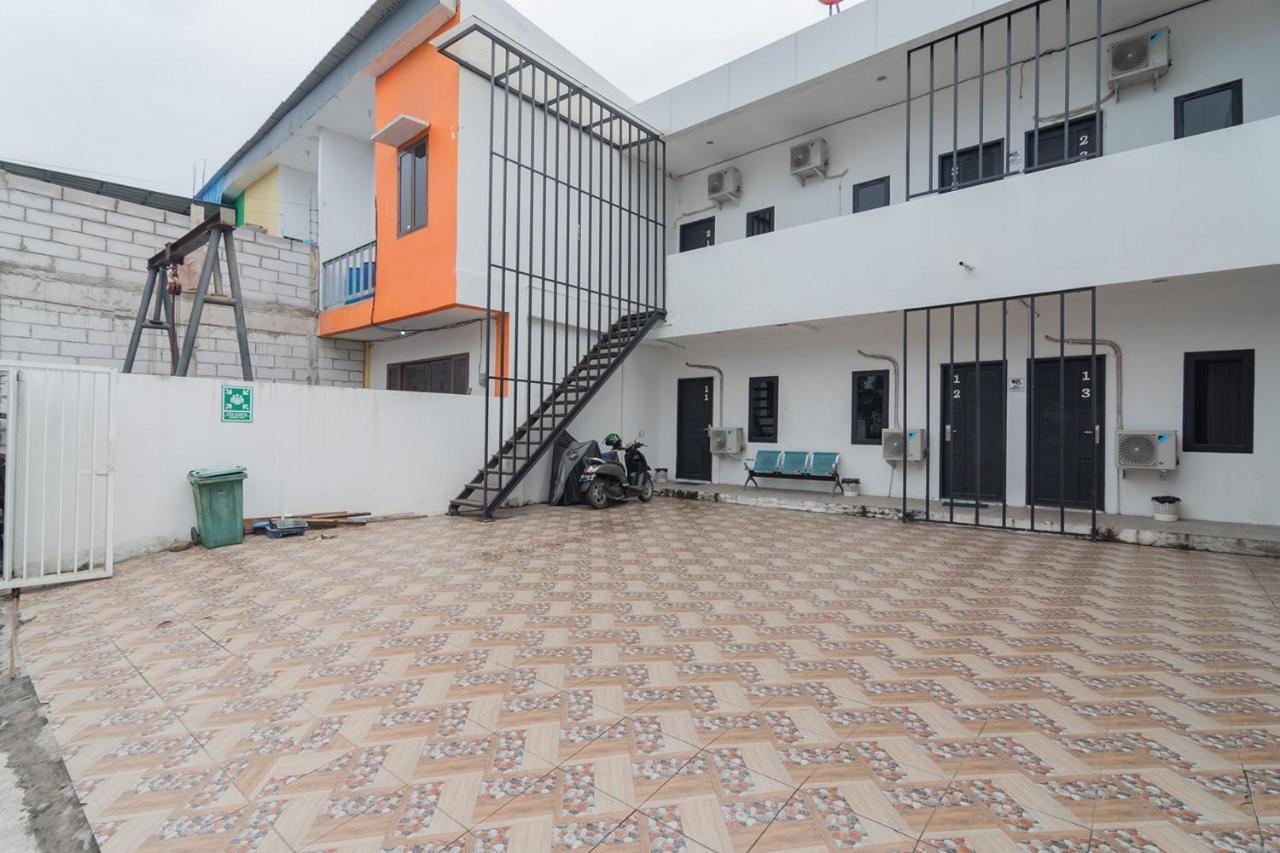 Reddoorz At Sani Guest House Balikpapan Екстериор снимка